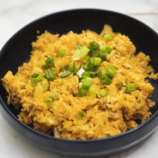 Spicy rice with lemongrass