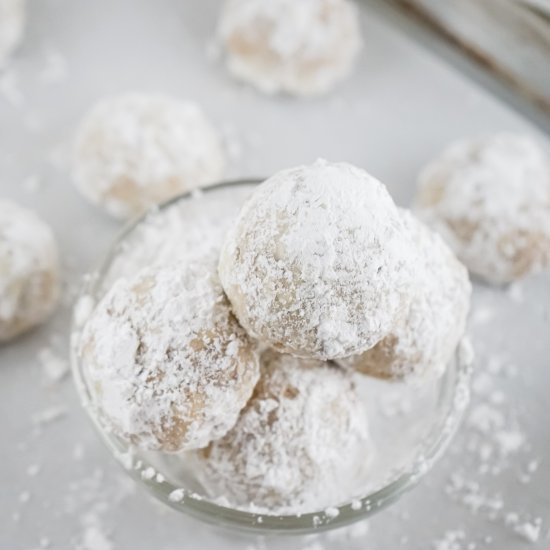 Pecan Snowball Cookies