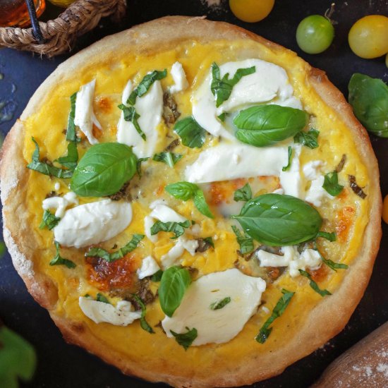 No-Knead Yellow Tomato Pizza