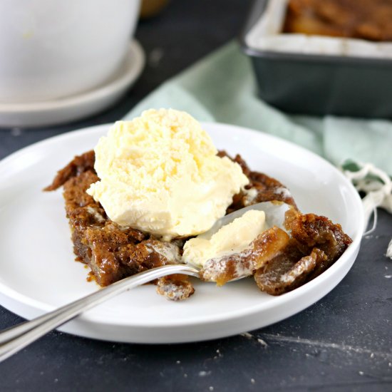 Easy Apple Cinnamon Cobbler