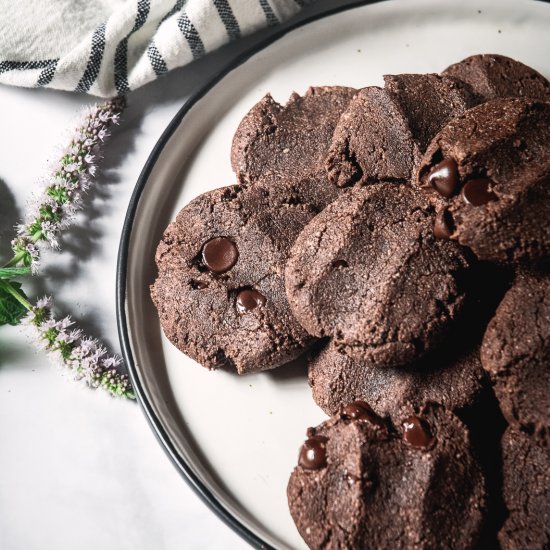 Paleo Double Chocolate Chip Cookies