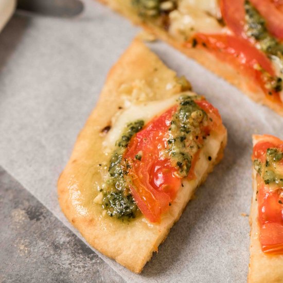 Flat Bread Pesto Margarita Pizza