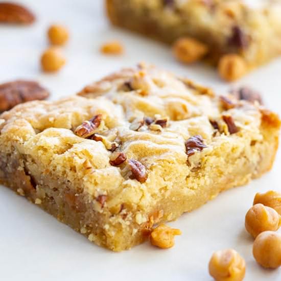 easy caramel pecan blondies