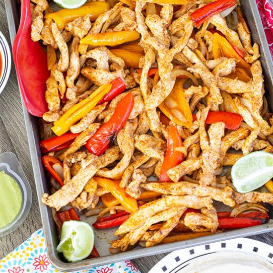 sheet pan chicken fajitas