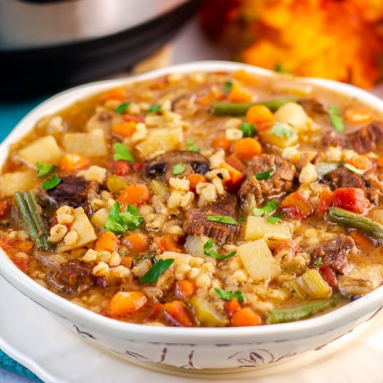 Instant Pot Beef and Barley Soup