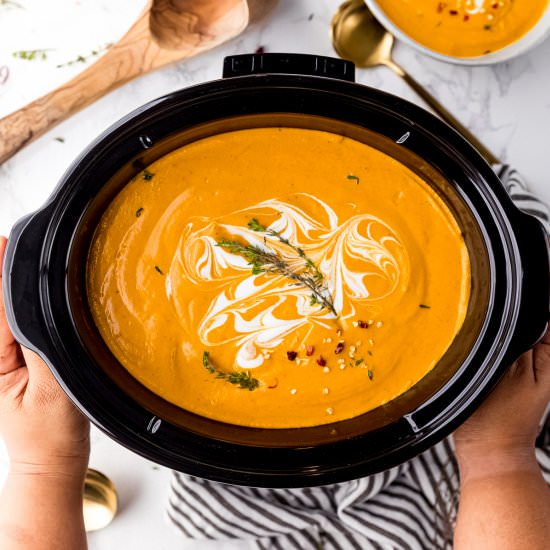 Vegan Pumpkin Soup (Slow Cooker)