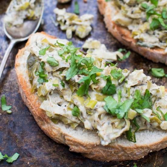 Creamy Leeks on Toast [vegan]