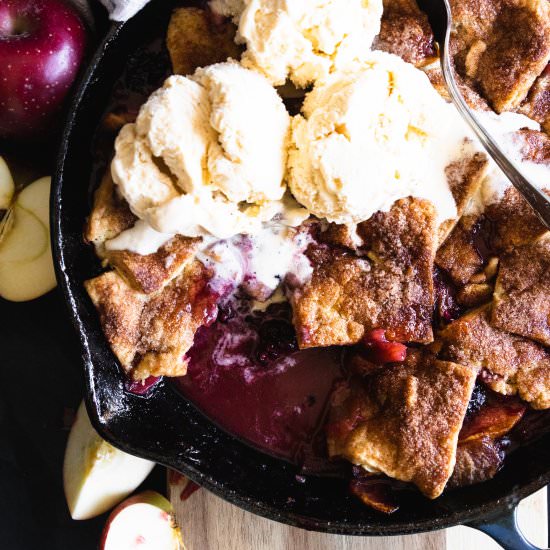 Apple Blackberry Pandowdy