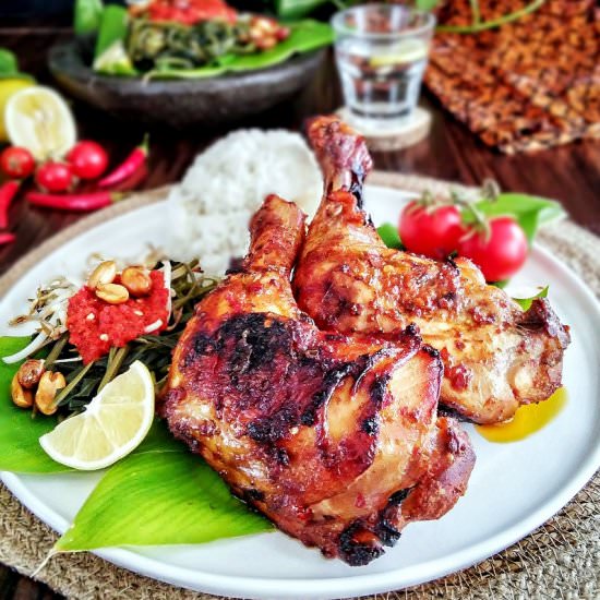 AYAM BAKAR TALIWANG