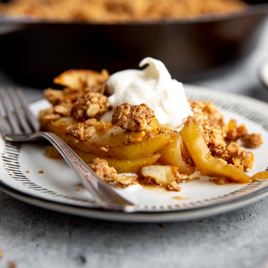 Cinnamon Ginger Pear Crumble (GF)