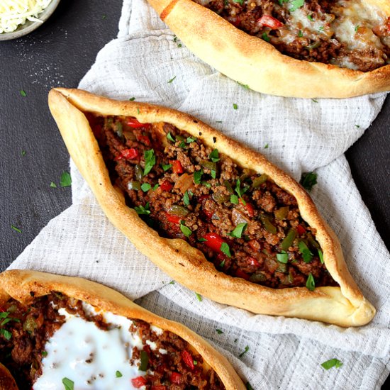 Pide, turkish ground beef pizza