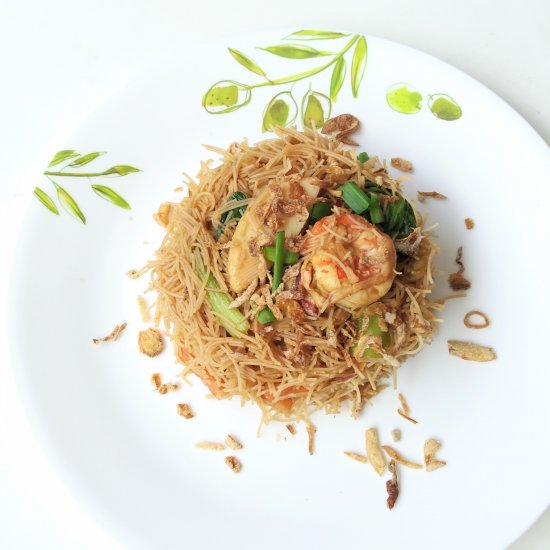 Singapore style fried vermicelli