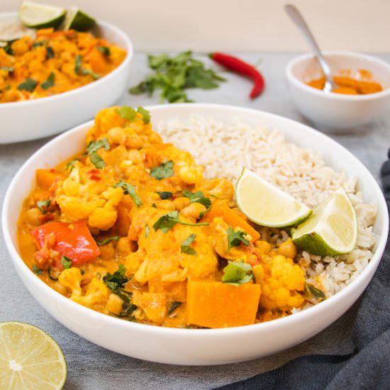 Cauliflower and Chickpea Curry