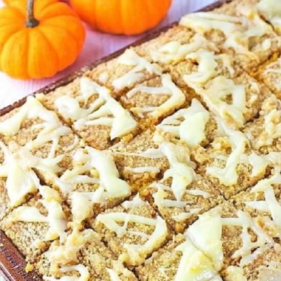 pumpkin streusel sheet cake