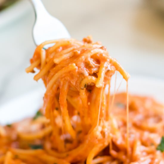 Creamy Crockpot Spaghetti