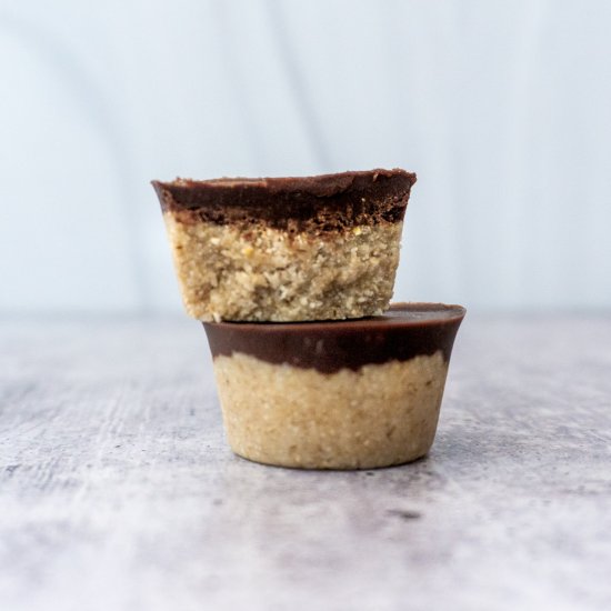 Oat Cups & Almond Butter Chocolate