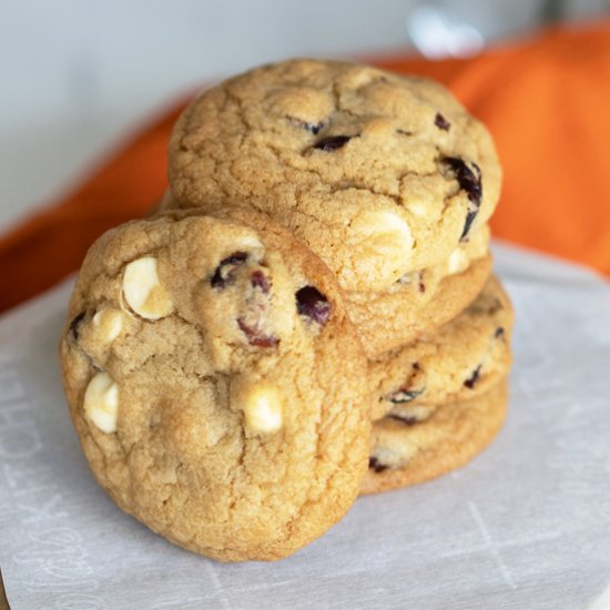 Cranberry and White Choco Cookies