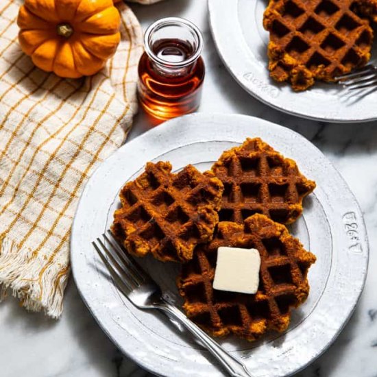 Gluten Free Pumpkin Spice Waffles