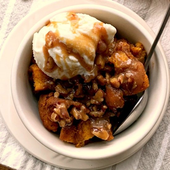 Slow Cooker Pumpkin Bread Pudding