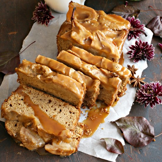 Gingerbread Cake w/Pears & Caramel