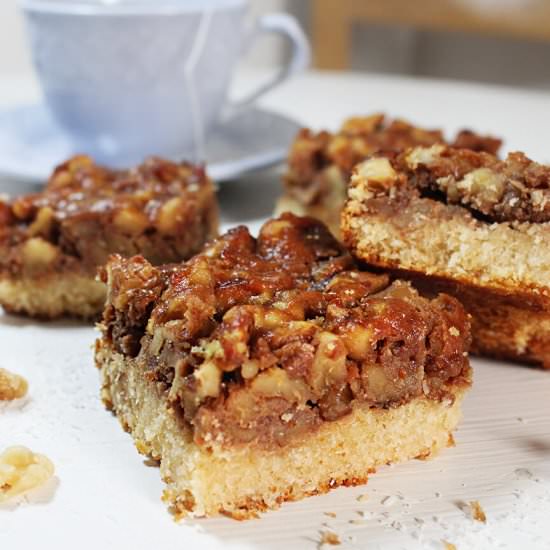 Healthy nut bars