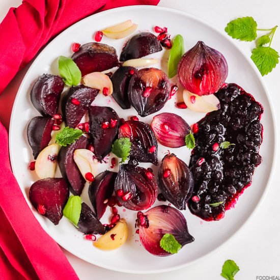 SIMPLE ROASTED BEETS WITH RED ONION