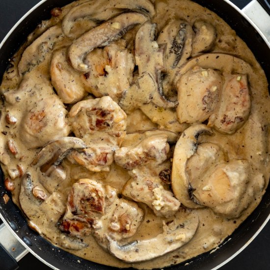 One-Pan Creamy Chicken & Mushrooms