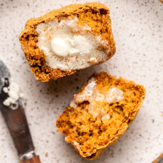 Vegan Pumpkin Cornbread Muffins