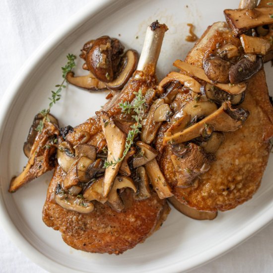 Pork Chops with Mushrooms Ragout