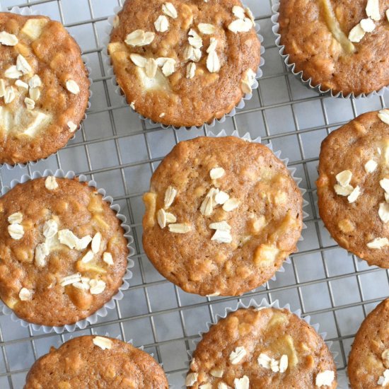 Healthy Apple Oat Muffins