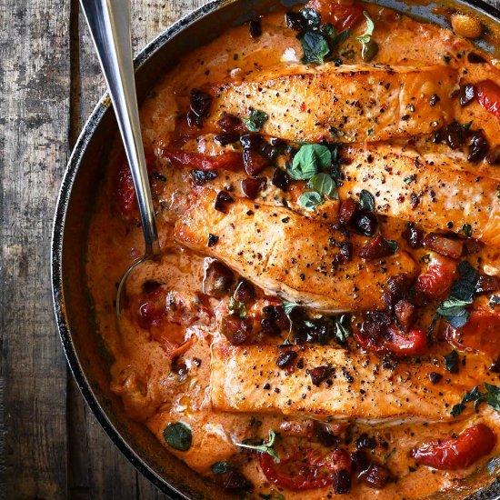 One-Pan Creamy Tomato Salmon