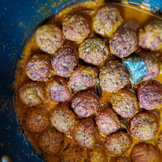 Sri Lankan creamy meatball Curry