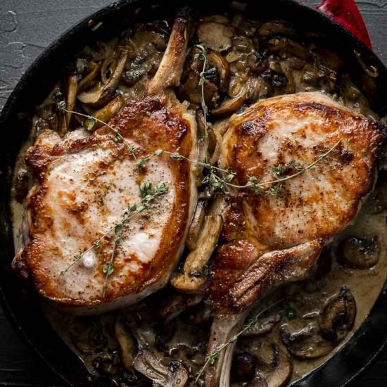 Pork Chops with Mushroom Gravy