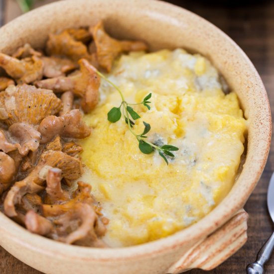 Polenta concia with chanterelles