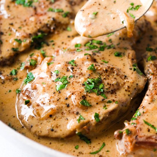 Whole30 Smothered Pork Chops