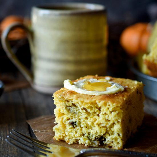 HATCH CHILE SKILLET CORNBREAD