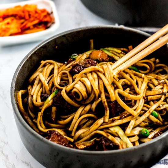 Vegan Jjajangmyeon