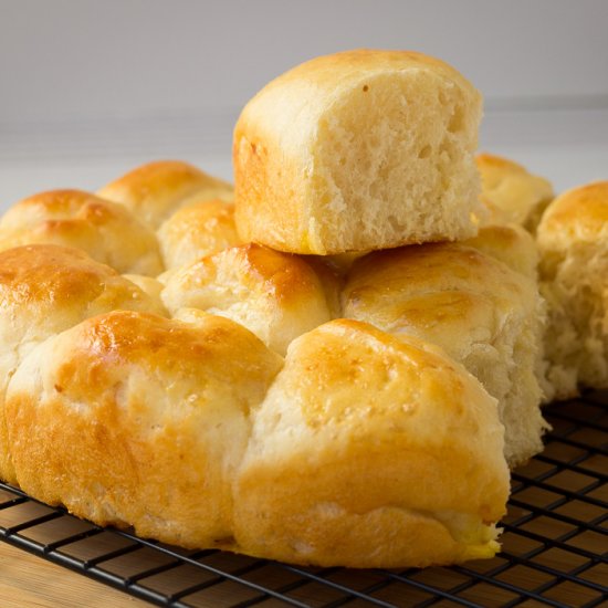 Fluffiest Dinner Rolls