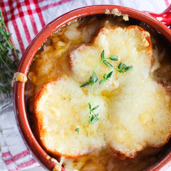 VEGETARIAN FRENCH ONION SOUP