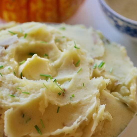 Vegan Creamy Garlic Mashed Potatoes