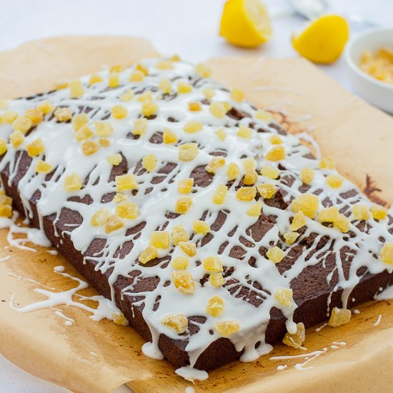 Easy Gingerbread Traybake Cake