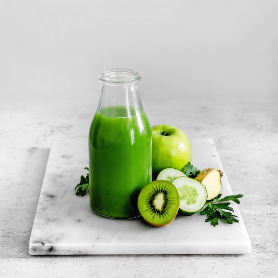 Green detox juice