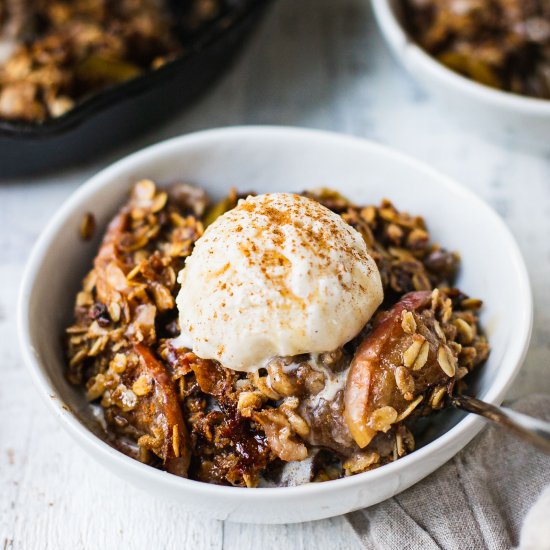 Caramel Apple Crisp