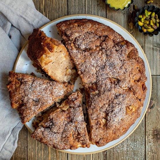 Apple cardamom cake