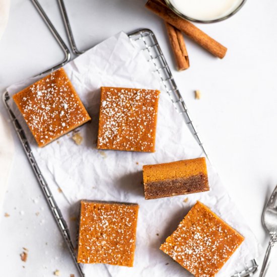 NO BAKE Pumpkin Pie Bars