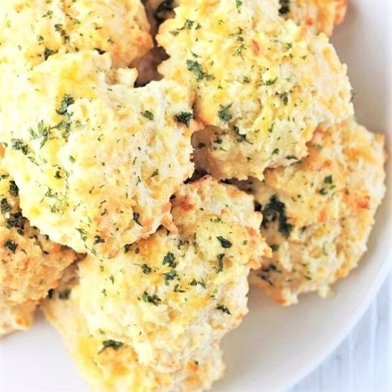 easy cheesy garlic biscuits