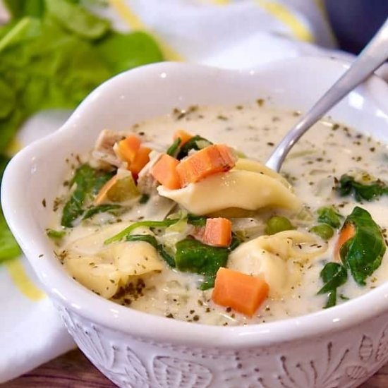 Creamy Chicken Tortellini Soup