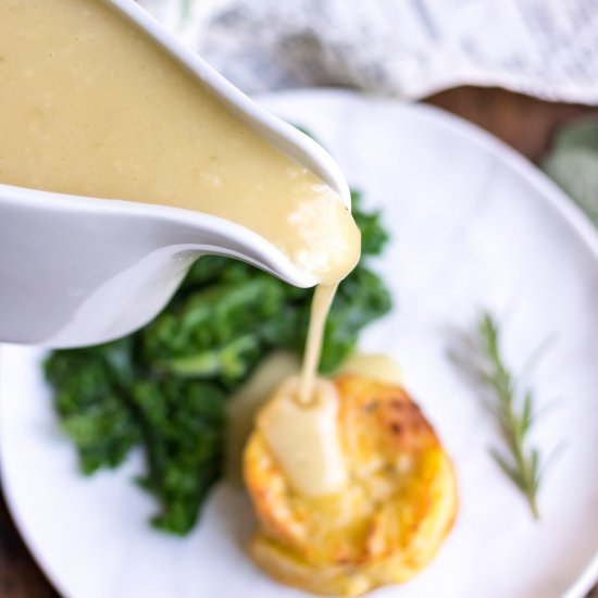 Easy Vegan Gravy