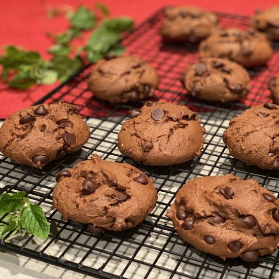 Mint Double Chocolate Chip Cookies