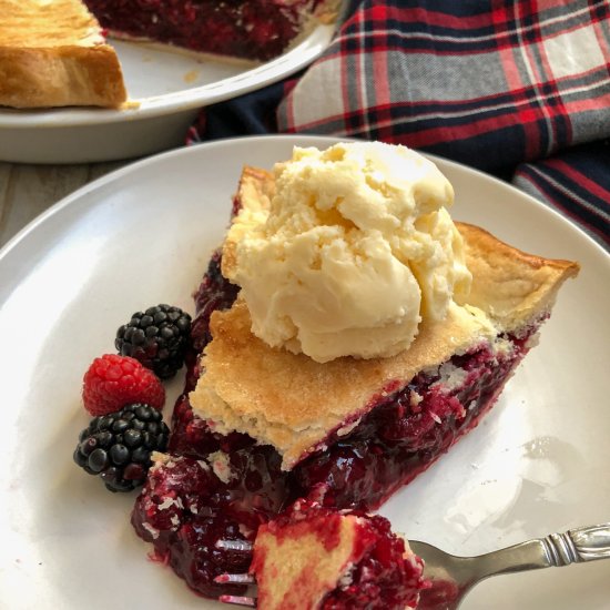 Easy Mixed Berry Pie